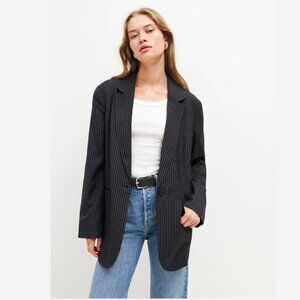 The classic Relaxed Blazer in XS